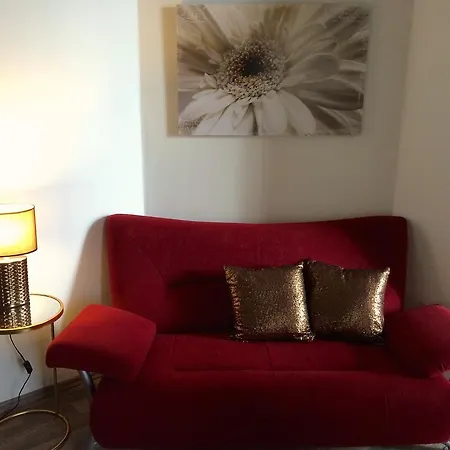 Hello Downtown - Eiffel ブダペスト