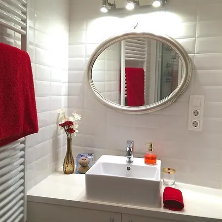 Hello Downtown - Eiffel