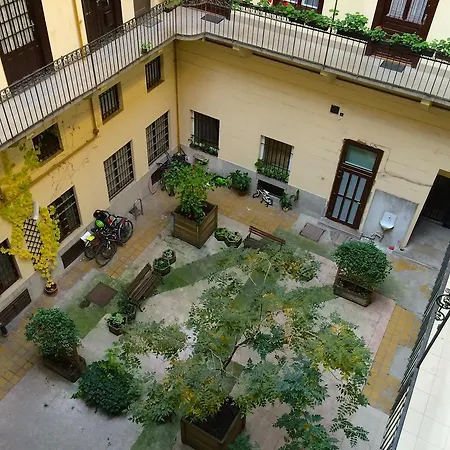 Hello Downtown - Eiffel Budapesta