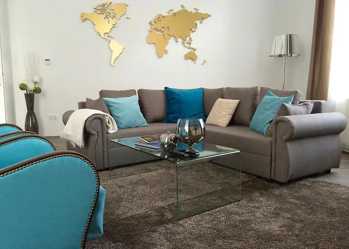 Hello Downtown - Eiffel