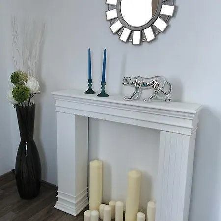 Hello Downtown - Eiffel